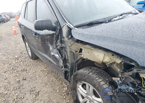 2010 Hyundai Santa Fe Gls z USA, uszkodzony, nr VIN 5NMSGDAB2AH366572